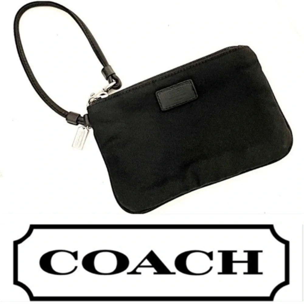 Coach Wristlet - Small Purse - Mini Bag!